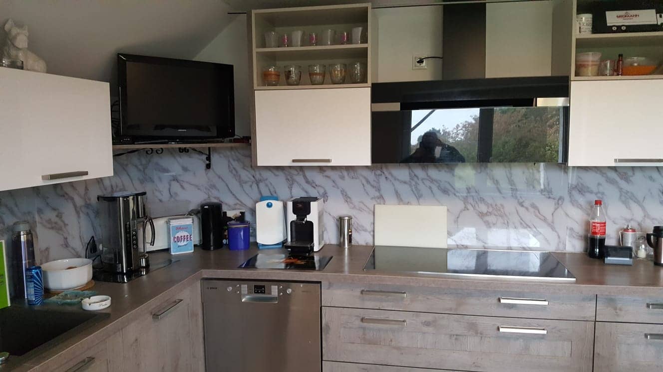 Alternativa in marmo alle piastrelle del bagno/ Calacada